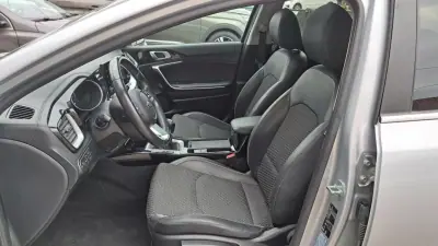 Kia Ceed 2021 — foto 2 de 39