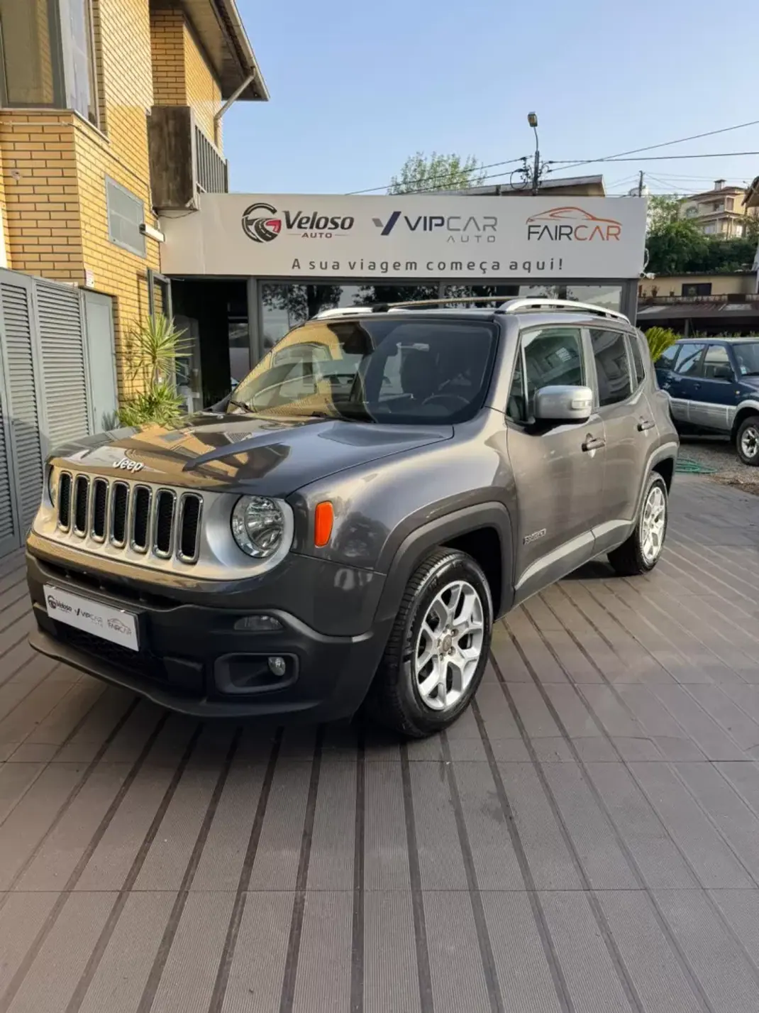 Jeep Renegade 2016 - 13900 EUR, 187700 km - AUTO.MOTO.pt - 187700km - foto 1 de 13