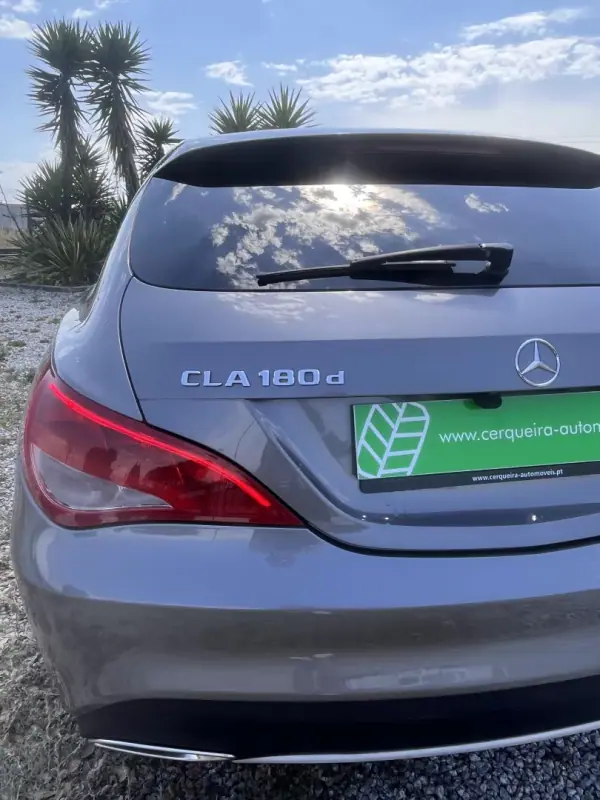 Mercedes-Benz CLA 180 2017 - 18500 EUR, 180800 km - AUTO.MOTO.pt - 180800km - foto 9 de 25