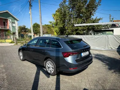 Skoda Octavia Break 2021 - 16990 EUR, 170000 km - AUTO.MOTO.pt - 170000km - foto 10 de 12