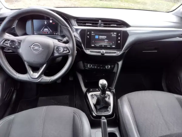 Opel Corsa 2022 - 12750 EUR, 48000 km - AUTO.MOTO.pt - 48000km - foto 19 de 29