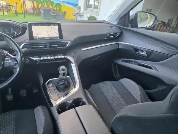 Peugeot 3008 2019 - 13900 EUR, 198000 km - AUTO.MOTO.pt - 198000km - foto 40 de 58