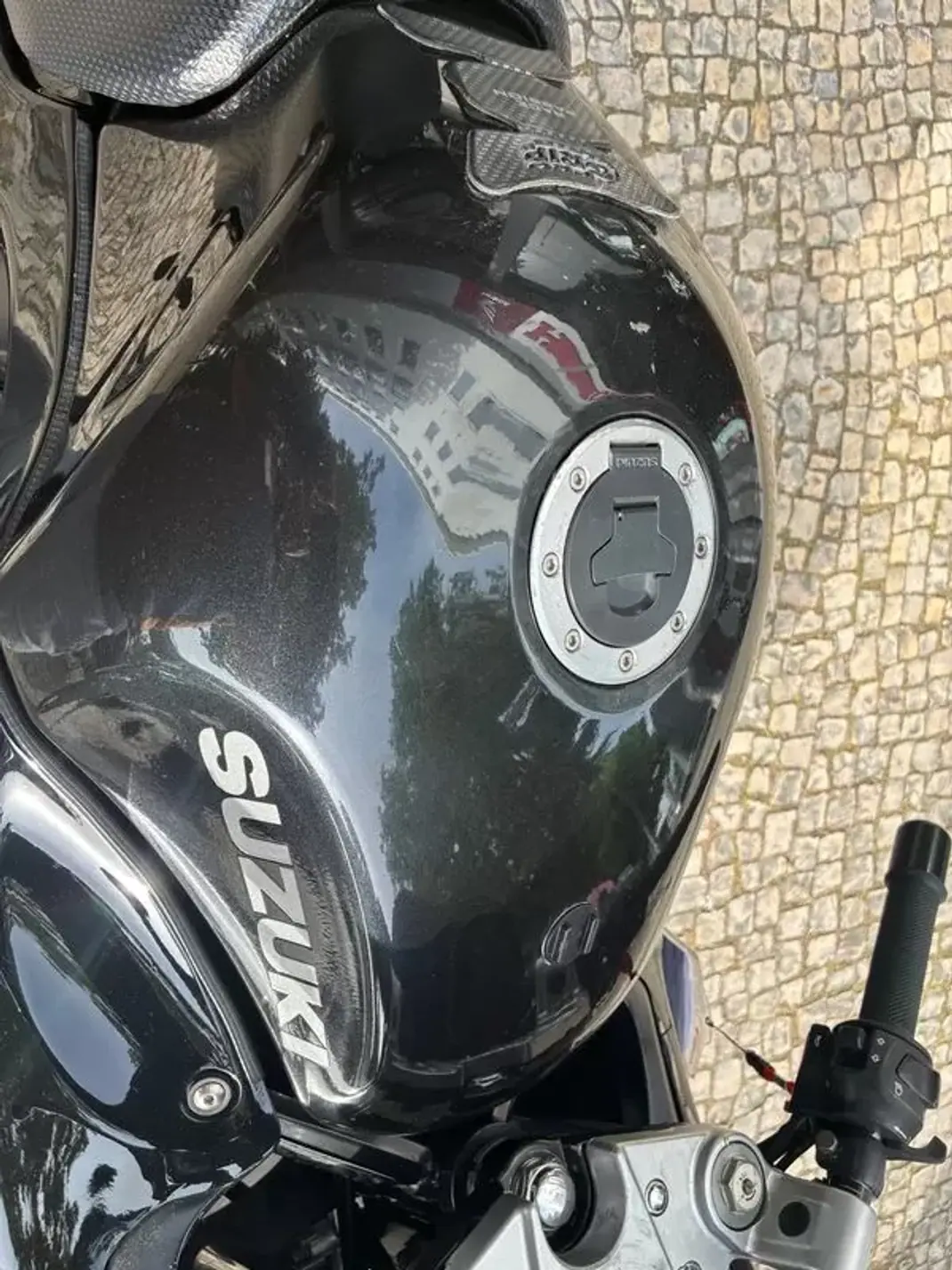 Suzuki GSX 1250FA 2000 - 1900 EUR, 41199 km - AUTO.MOTO.pt - 41199km - foto 16 de 18