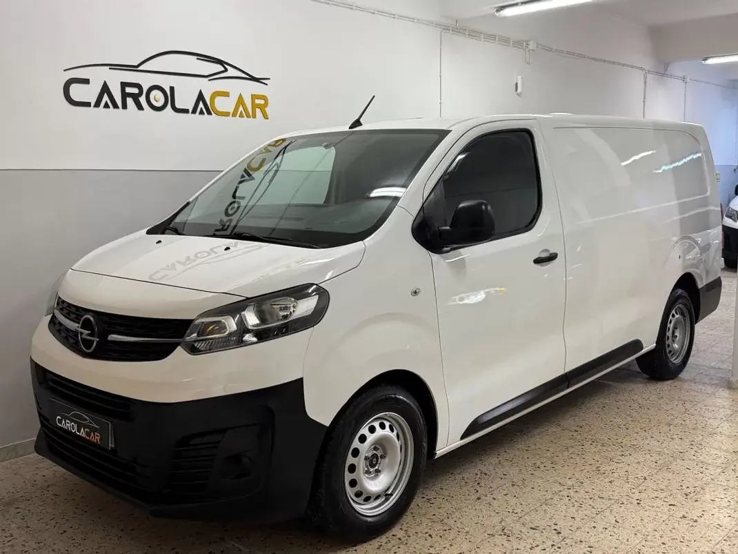 Opel COMBO 2020 - 15500 EUR, 150000 km - AUTO.MOTO.pt - 150000km - foto 1 de 16