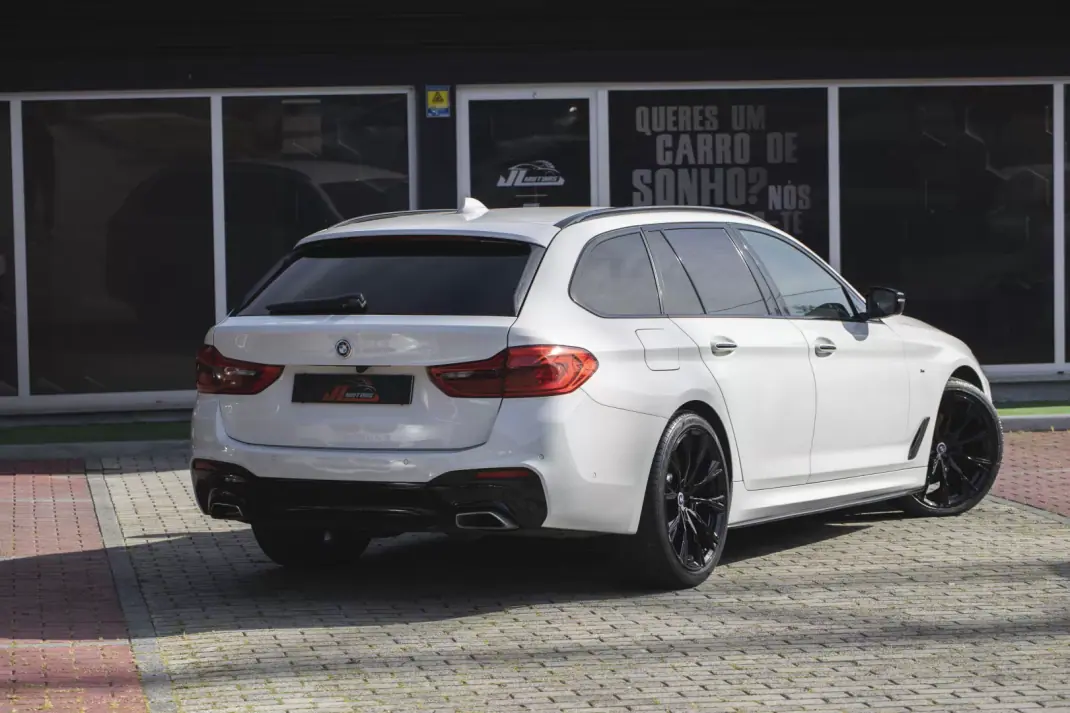 BMW 520 2018 - 31900 EUR, 144060 km - AUTO.MOTO.pt - 144060km - foto 34 de 41