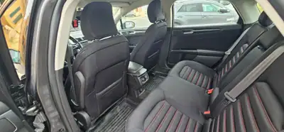 Ford Mondeo 2015 - 11000 EUR, 86100 km - AUTO.MOTO.pt - 86100km - foto 11 de 11
