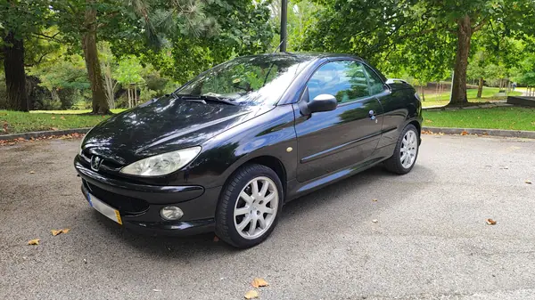 Peugeot 206 CC 2005 - 4800 EUR, 217000 km - AUTO.MOTO.pt - 217000km - foto 3 de 12