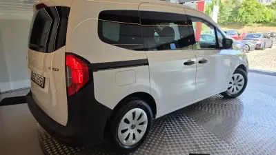 Mercedes-Benz Citan 2025 - 24950 EUR, 10603 km - AUTO.MOTO.pt - 10603km - foto 20 de 50