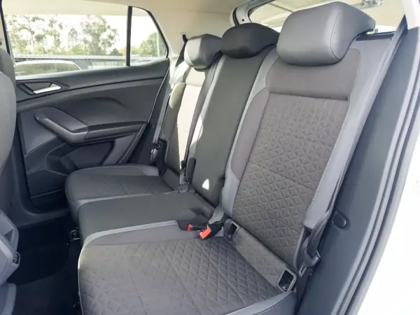 Volkswagen T-Cross 2019 - 18990 EUR, 100000 km - 100000km - foto 39 de 50