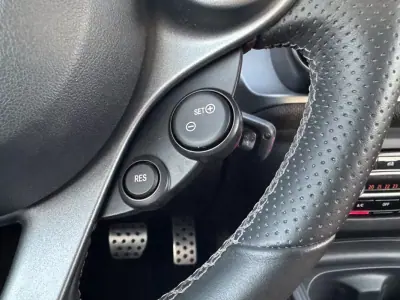 Smart ForTwo Coupé 2019 - 12750 EUR, 70000 km - AUTO.MOTO.pt - 70000km - foto 20 de 27