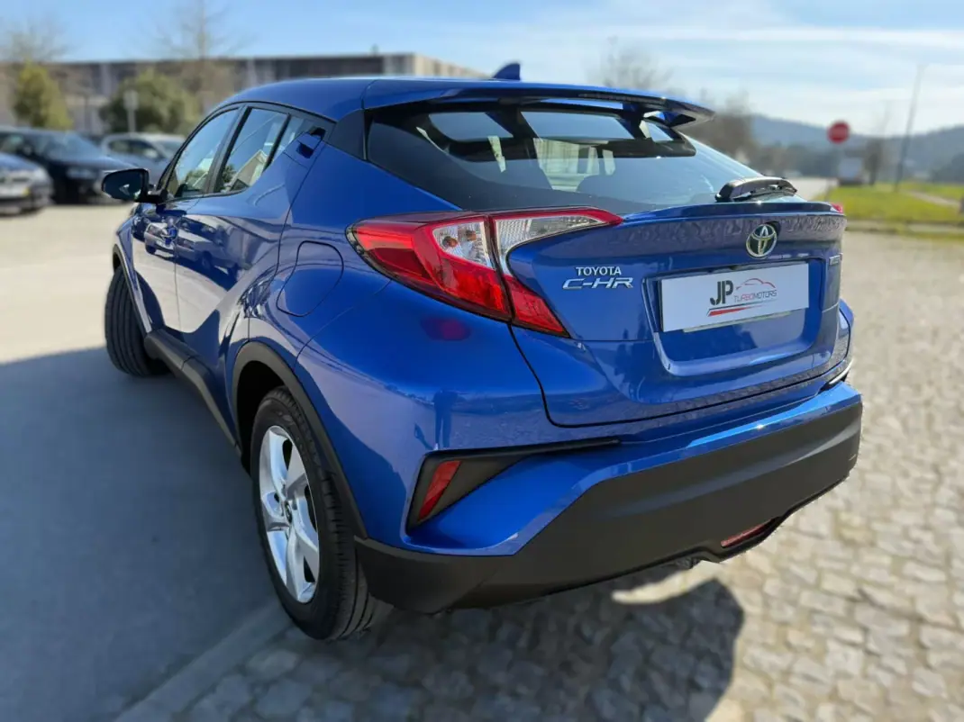 Toyota C-HR 2019 - 21490 EUR, 89737 km - AUTO.MOTO.pt - 89737km - foto 8 de 25