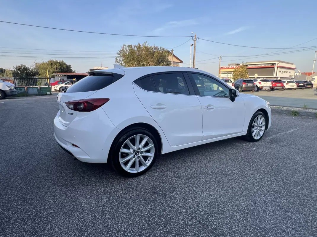 Mazda 5 2017 - 12500 EUR, 188077 km - AUTO.MOTO.pt - 188077km - foto 6 de 17