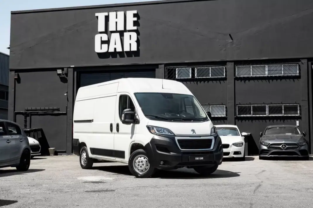 Peugeot Boxer 2020 - 17999 EUR, 157000 km - AUTO.MOTO.pt - 157000km - foto 1 de 17