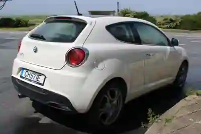 Alfa Romeo MiTo 2012 - 6700 EUR, 119200 km - AUTO.MOTO.pt - 119200km - foto 10 de 30