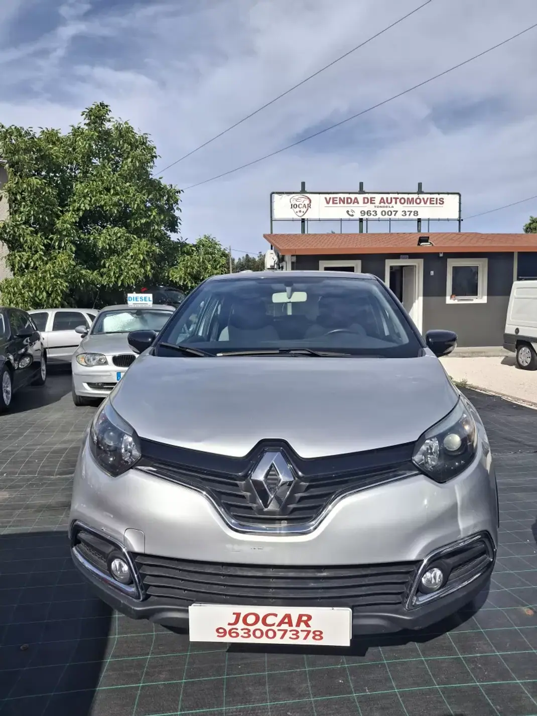 Renault Captur 2017 - 12950 EUR, 119123 km - AUTO.MOTO.pt - 119123km - foto 1 de 14
