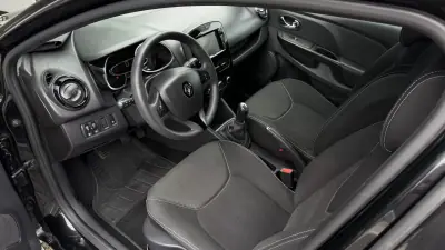 Renault Clio 2014 - 7900 EUR, 161121 km - AUTO.MOTO.pt - 161121km - foto 7 de 23