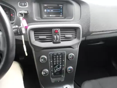 Volvo 121 2017 - 14900 EUR, 157026 km - AUTO.MOTO.pt - 157026km - foto 12 de 13