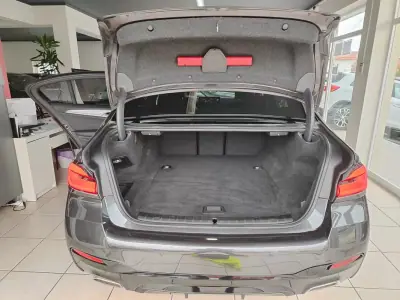 BMW 530e 2022 - 33750 EUR, 158500 km - AUTO.MOTO.pt - 158500km - foto 15 de 36