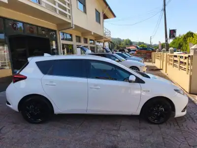 Toyota Auris 2016 - 14900 EUR, 160000 km - AUTO.MOTO.pt - 160000km - foto 6 de 34