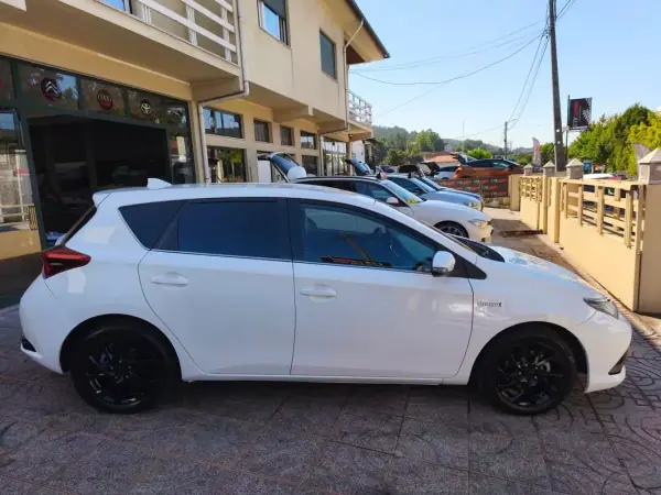Toyota Auris 2016 - 14900 EUR, 160000 km - AUTO.MOTO.pt - 160000km - foto 6 de 34