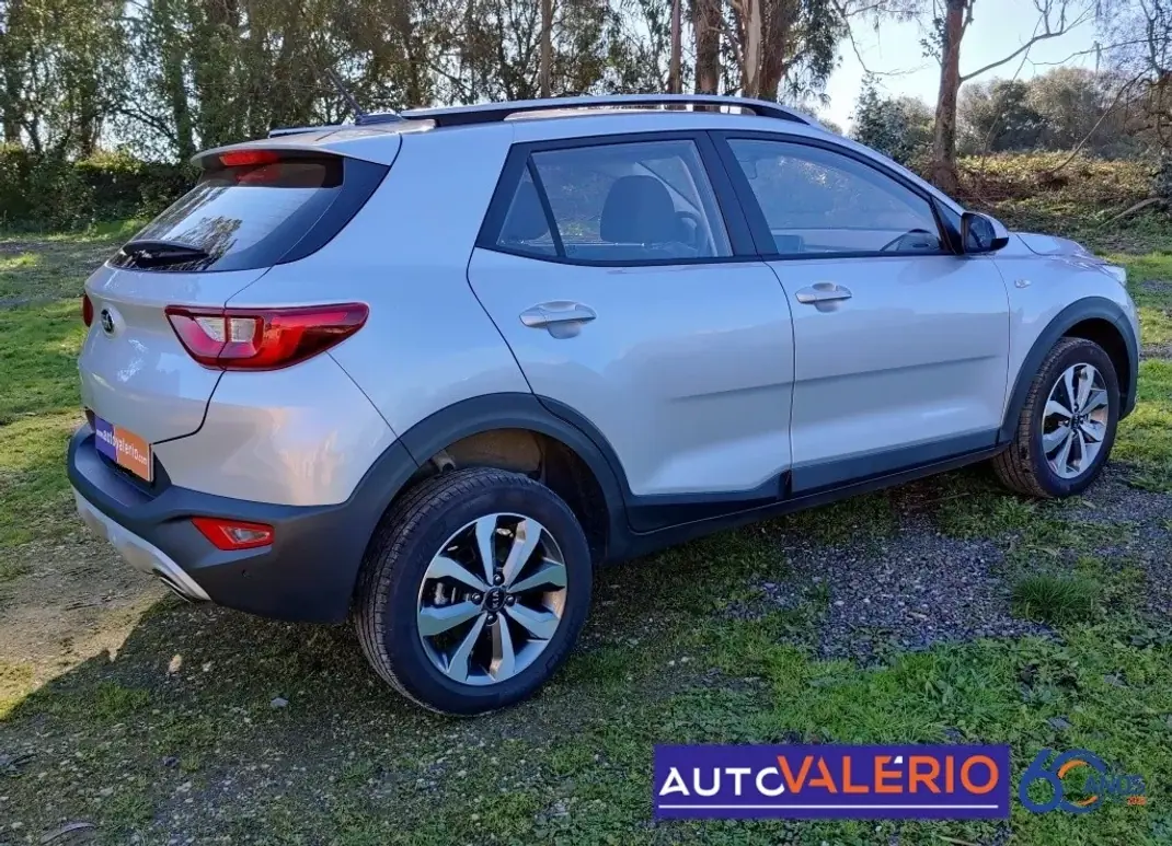 Kia Stonic 2021 - 14950 EUR, 58240 km - AUTO.MOTO.pt - 58240km - foto 6 de 29