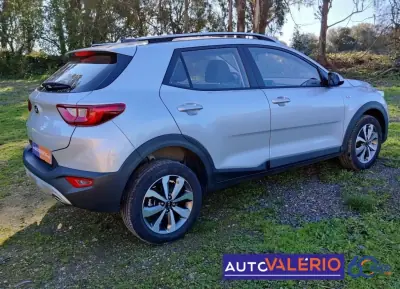 Kia Stonic 2021 - 14950 EUR, 58240 km - AUTO.MOTO.pt - 58240km - foto 6 de 29