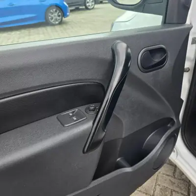 Mercedes-Benz Citan 109 cdi longa c/iva 2016 - 8950 EUR, 197274 km - AUTO.MOTO.pt - 197274km - foto 13 de 14