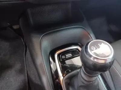 Toyota Corolla 2019 - 18390 EUR, 81211 km - AUTO.MOTO.pt - 81211km - foto 18 de 33