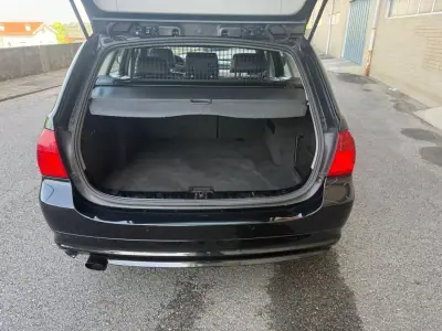 BMW 316 2010 - 8990 EUR, 215000 km - AUTO.MOTO.pt - 215000km - foto 22 de 27