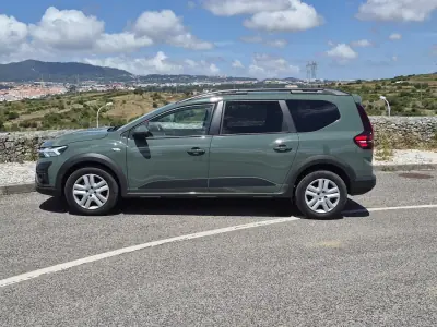 Dacia Jogger 2024 - 18990 EUR, 65878 km - AUTO.MOTO.pt - 65878km - foto 23 de 25