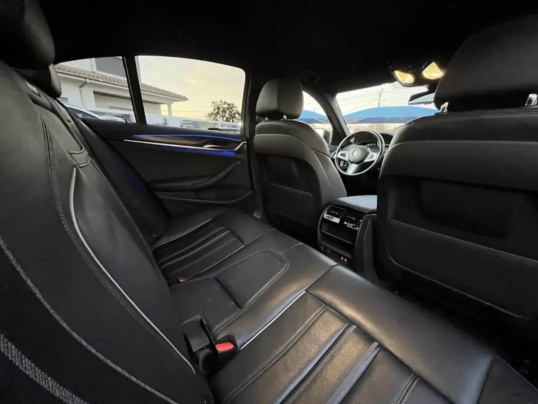 BMW 520 2022 - 33950 EUR, 124000 km - AUTO.MOTO.pt - 124000km - foto 33 de 45