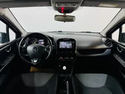 Renault Clio 2012 - 5750 EUR, 228000 km - AUTO.MOTO.pt - 228000km - foto 21 de 44