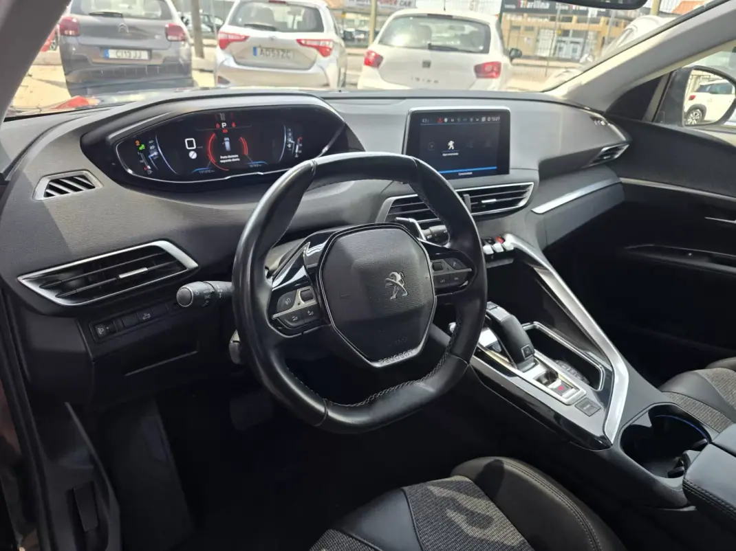 Peugeot 5008 2019 - 16900 EUR, 130000 km - 130000km - foto 16 de 18