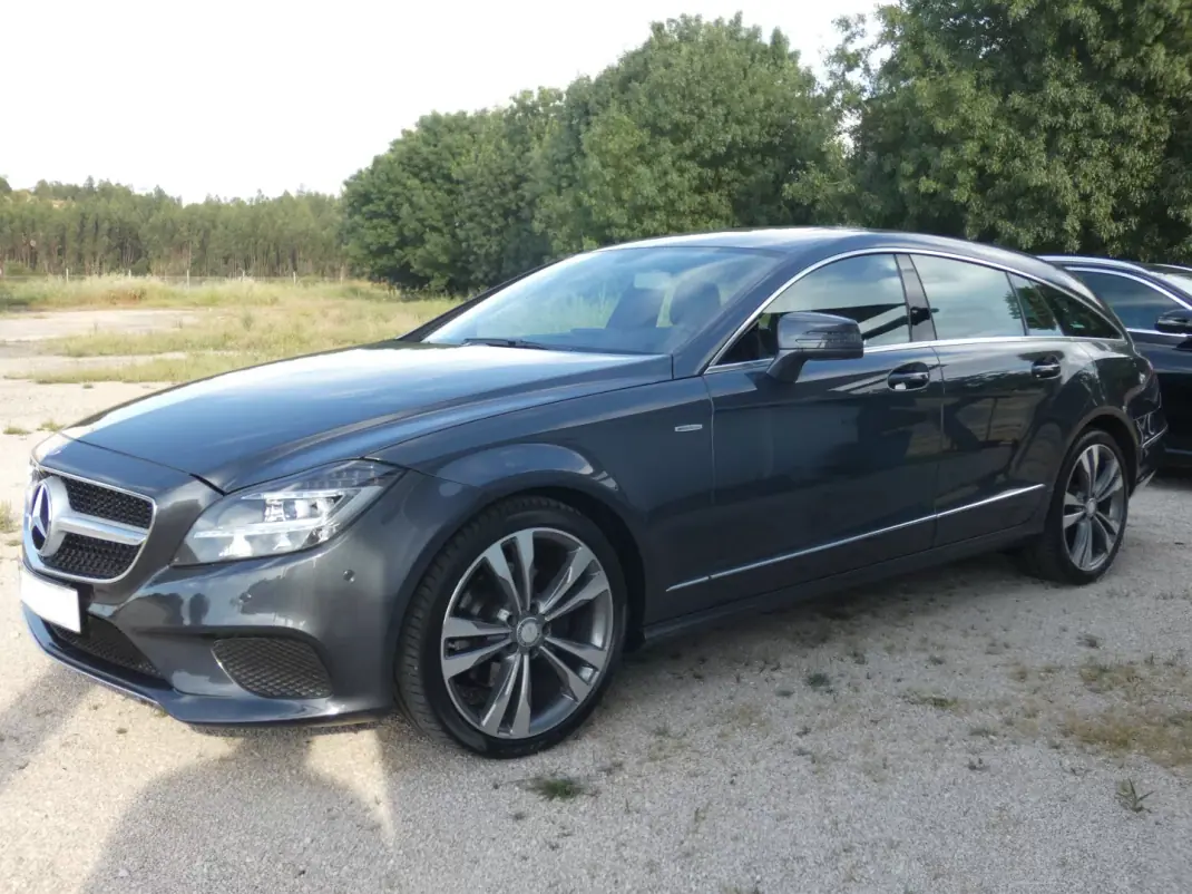 Mercedes-Benz CLS 250 2015 - 22500 EUR, 278000 km - AUTO.MOTO.pt - 278000km - foto 10 de 42