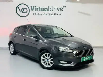 Ford Focus 2015 - 9750 EUR, 182000 km - AUTO.MOTO.pt - 182000km - foto 3 de 49
