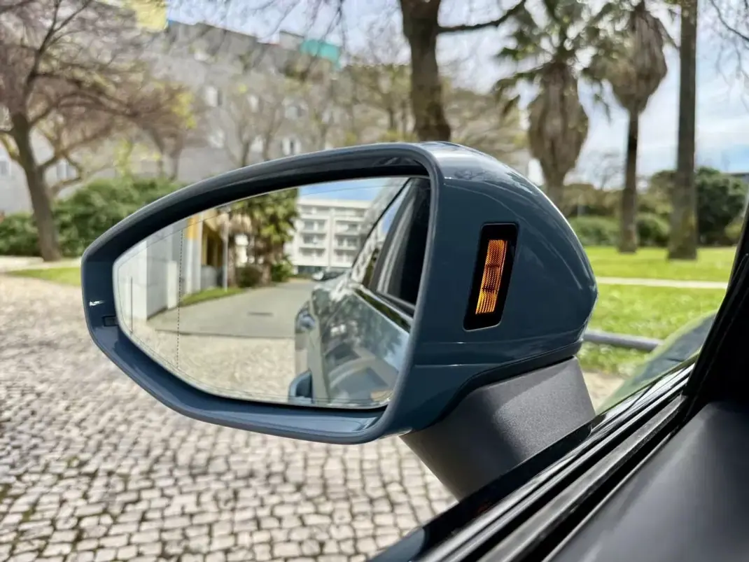 Audi e-tron GT 2022 - 57790 EUR, 82950 km - AUTO.MOTO.pt - 82950km - foto 45 de 55
