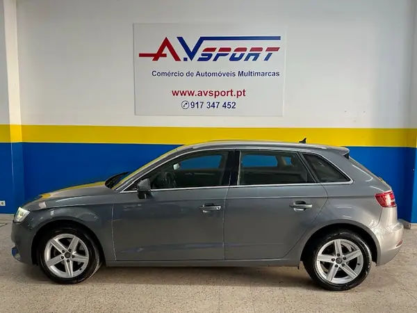 Audi A3 Sportback 2019 - 16450 EUR, 174000 km - AUTO.MOTO.pt - 174000km - foto 6 de 25