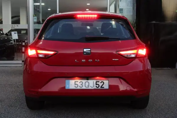 SEAT Leon 2013 - 10900 EUR, 140335 km - AUTO.MOTO.pt - 140335km - foto 16 de 16