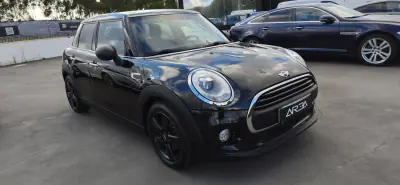 MINI 5 Portas 2016 - 12900 EUR, 190030 km - AUTO.MOTO.pt - 190030km - foto 5 de 12