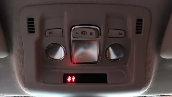 Citroën C3 2018 - 12750 EUR, 89023 km - AUTO.MOTO.pt - 89023km - foto 44 de 62