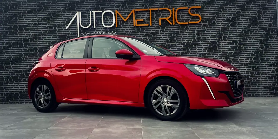 Peugeot 208 2021 - 15750 EUR, 102000 km - AUTO.MOTO.pt - 102000km - foto 6 de 14