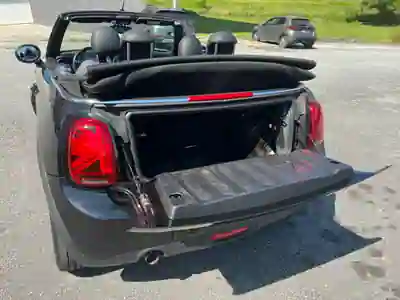 MINI Cabrio 2020 - 18400 EUR, 133000 km - AUTO.MOTO.pt - 133000km - foto 7 de 20