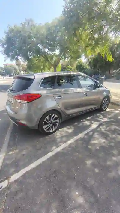 Kia Carens 2019 - 10000 EUR, 265000 km - AUTO.MOTO.pt - 265000km - foto 5 de 10