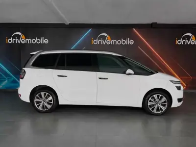 Citroën C4 Grand Picasso 2015 - 12500 EUR, 178000 km - AUTO.MOTO.pt - 178000km - foto 16 de 20