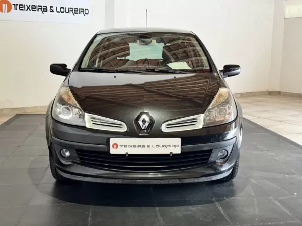 Renault Clio 2008 - 6500 EUR, 155923 km - AUTO.MOTO.pt - 155923km - foto 2 de 23