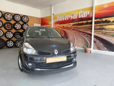Renault Clio 2005 - 4499 EUR, 296000 km - AUTO.MOTO.pt - 296000km - foto 2 de 17