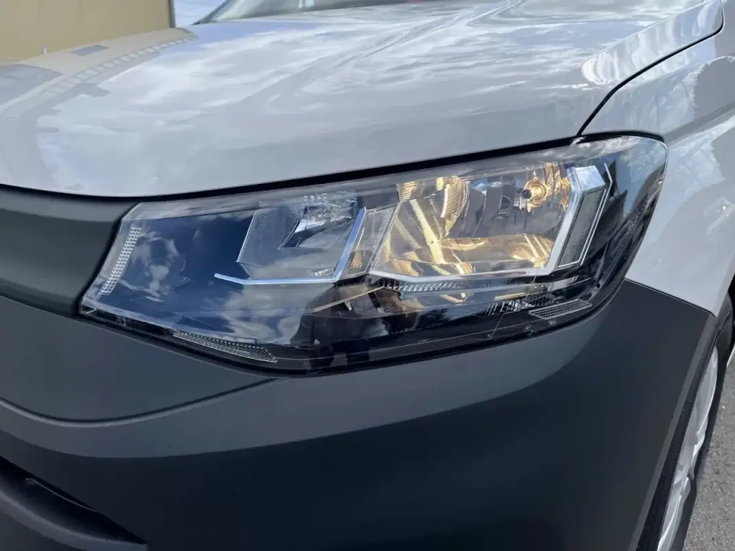VW Caddy 2025 - 24950 EUR, 10 km - 10km - foto 34 de 42
