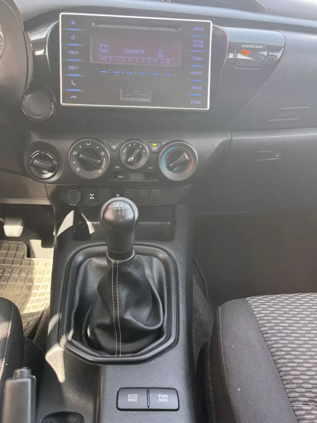 Toyota Hilux 2018 - 28900 EUR, 159021 km - 159021km - foto 10 de 11