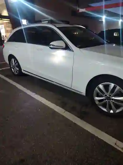 Mercedes-Benz C 220 2019 — foto 4 de 15