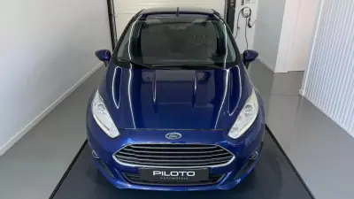 Ford Fiesta 2015 - 8990 EUR, 144693 km - AUTO.MOTO.pt - 144693km - foto 3 de 26